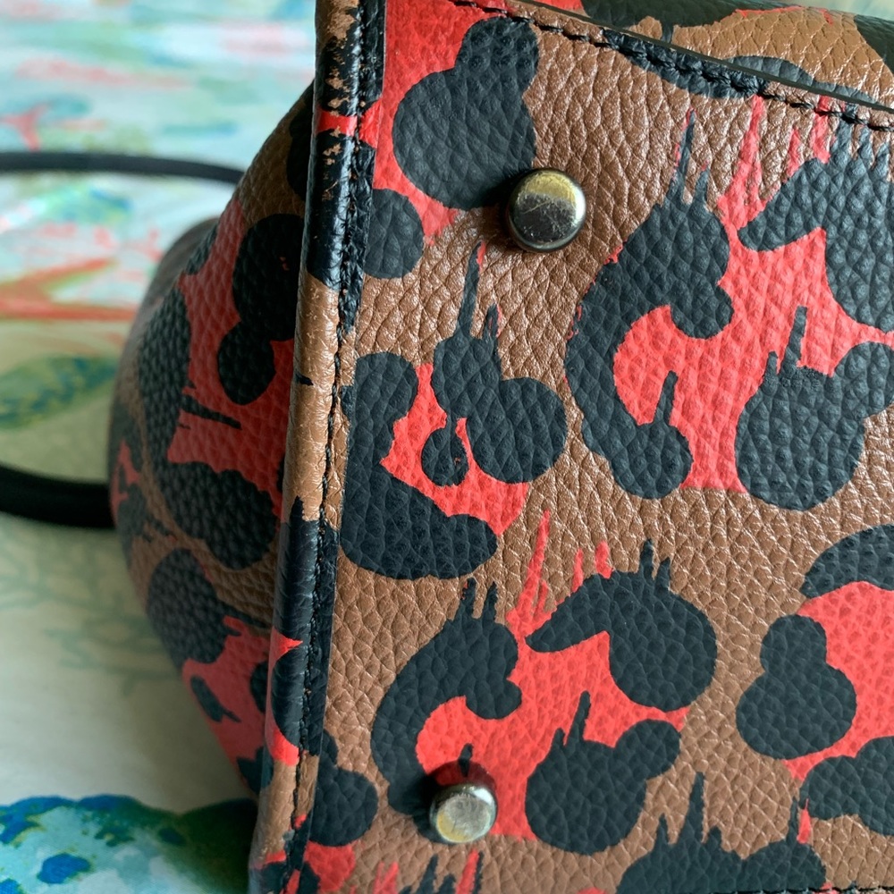 SOLD SOLD SOLD SOLD SOLD Coach wild Beast Gary Baseman Ocelot/leopard print - Picture 7 of 16
